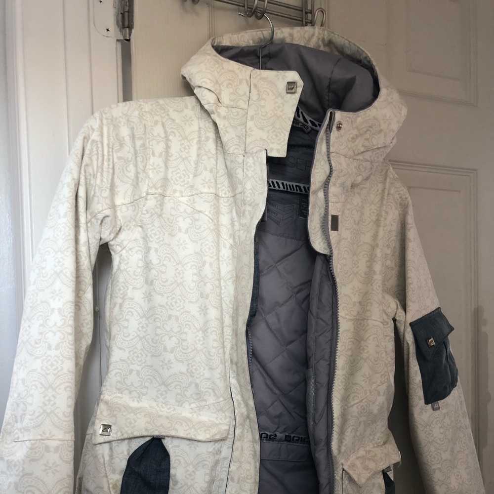 Women’s Ride white snowboard jacket